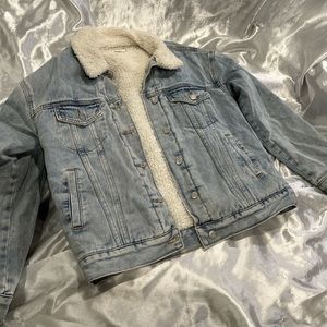 ♡ jean jacket with collar ♡